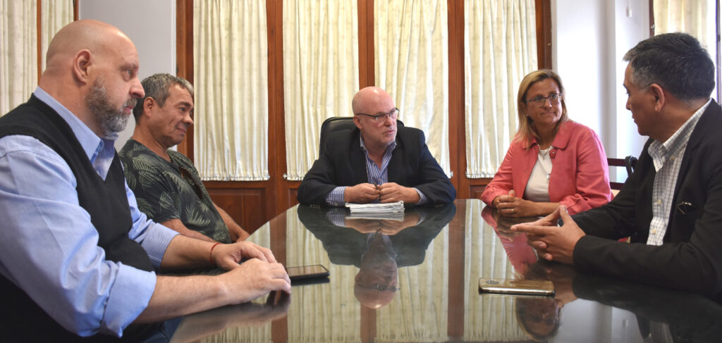 La Defensora Marcia López participó de una reunión organizada por la Defensoría del Pueblo de Santa Fe.