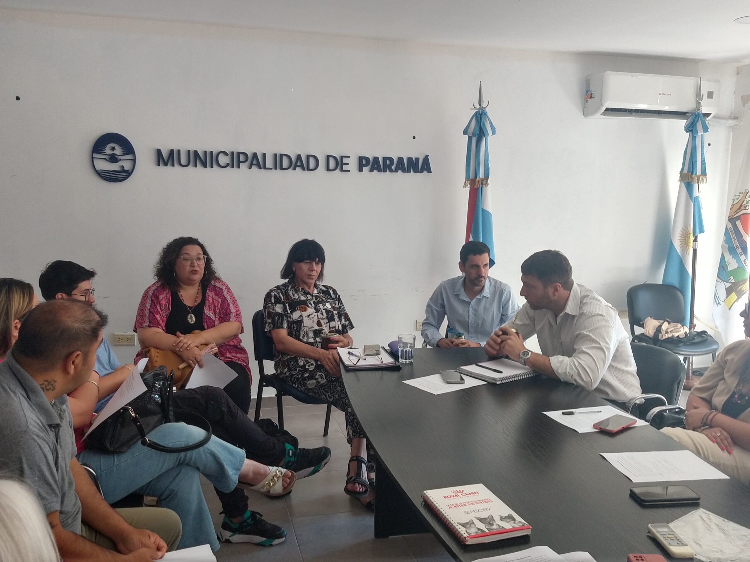 Atención en los barrios: se realizó una reunión con integrantes del programa Oficinas a la Comunidad