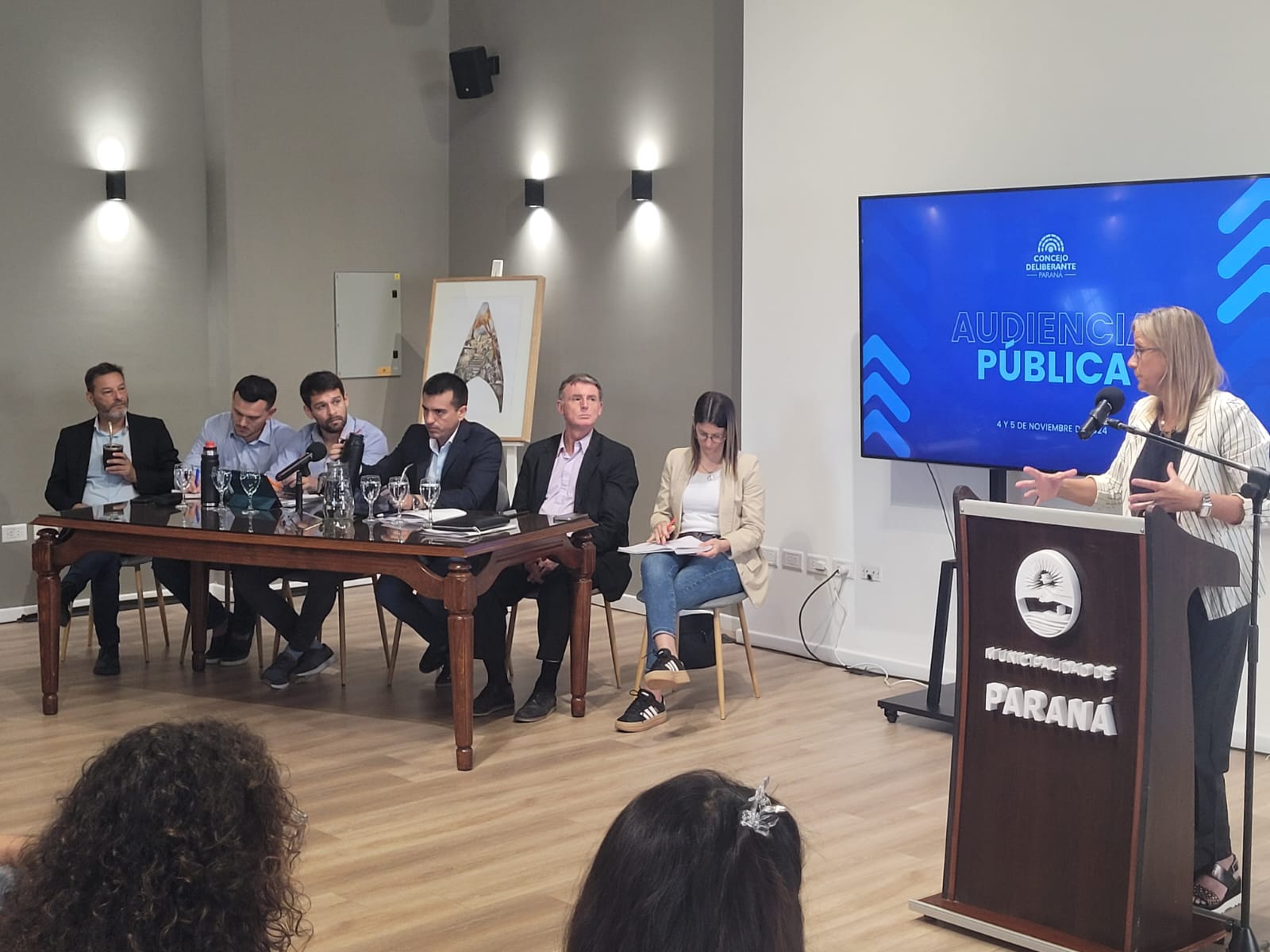 Audiencia pública: La Defensora del Pueblo expuso los principales planteos de vecinos sobre espacios culturales