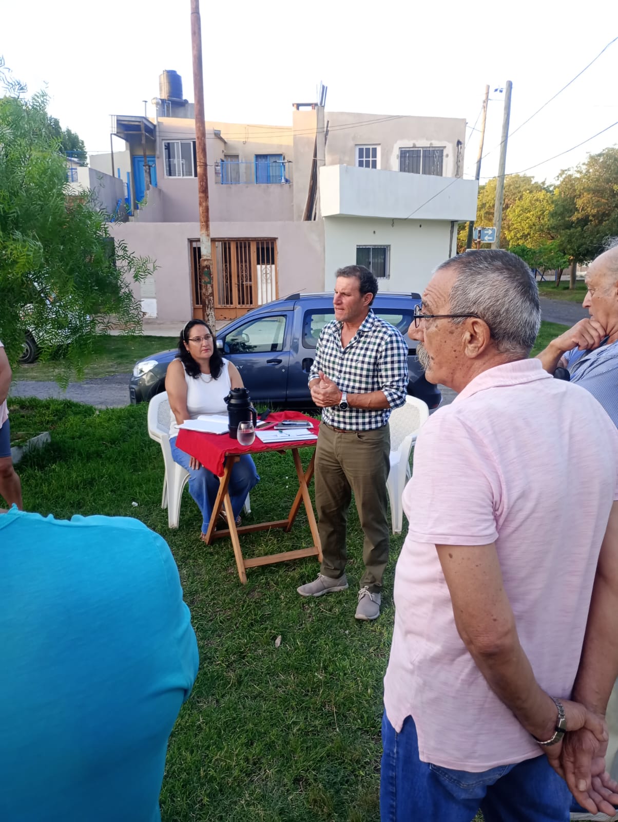 La Defensoría del Pueblo visita a barrios de la ciudad