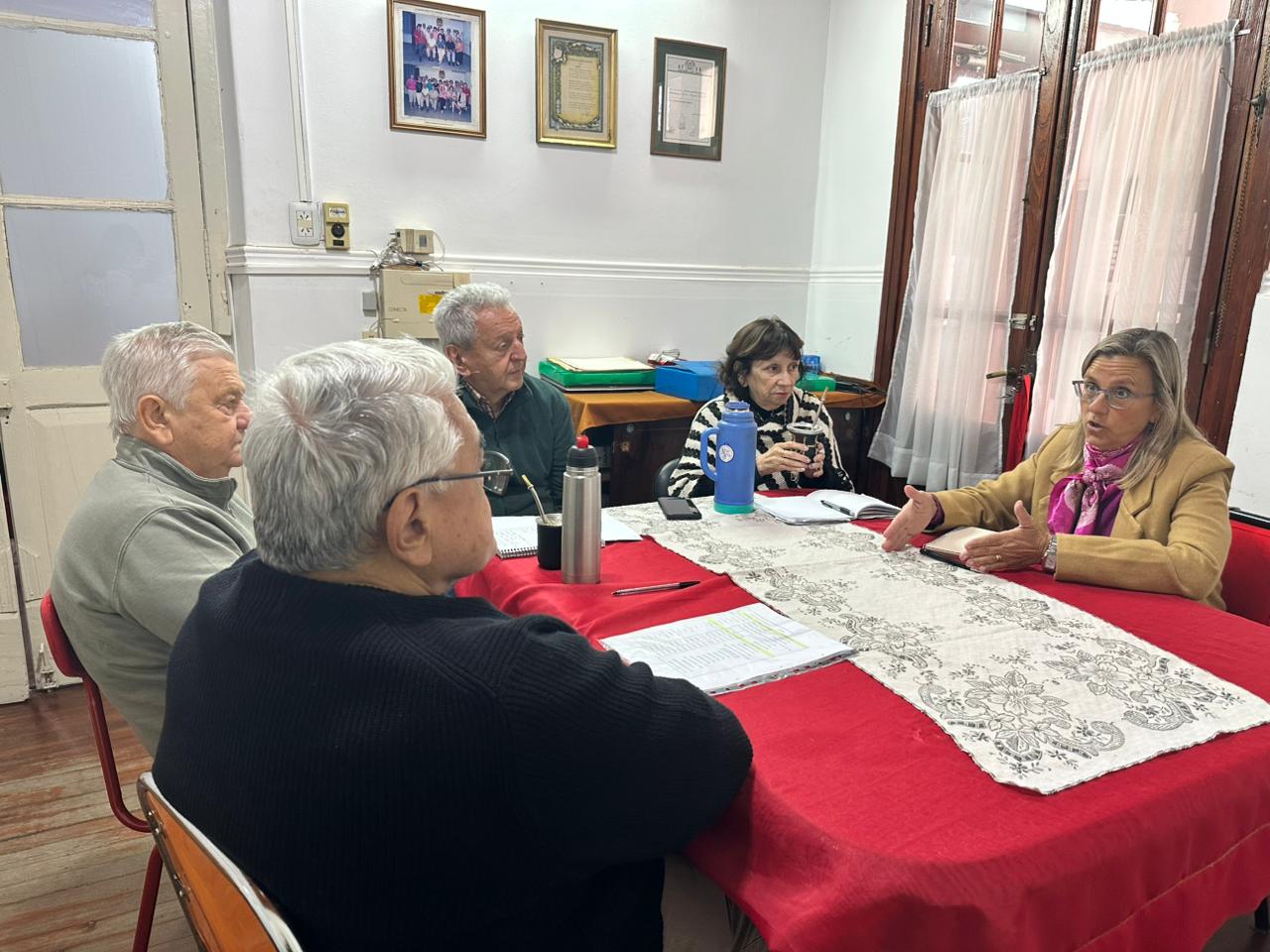 Reunión con integrantes del Centro de Jubilados y Pensionados Nacionales
