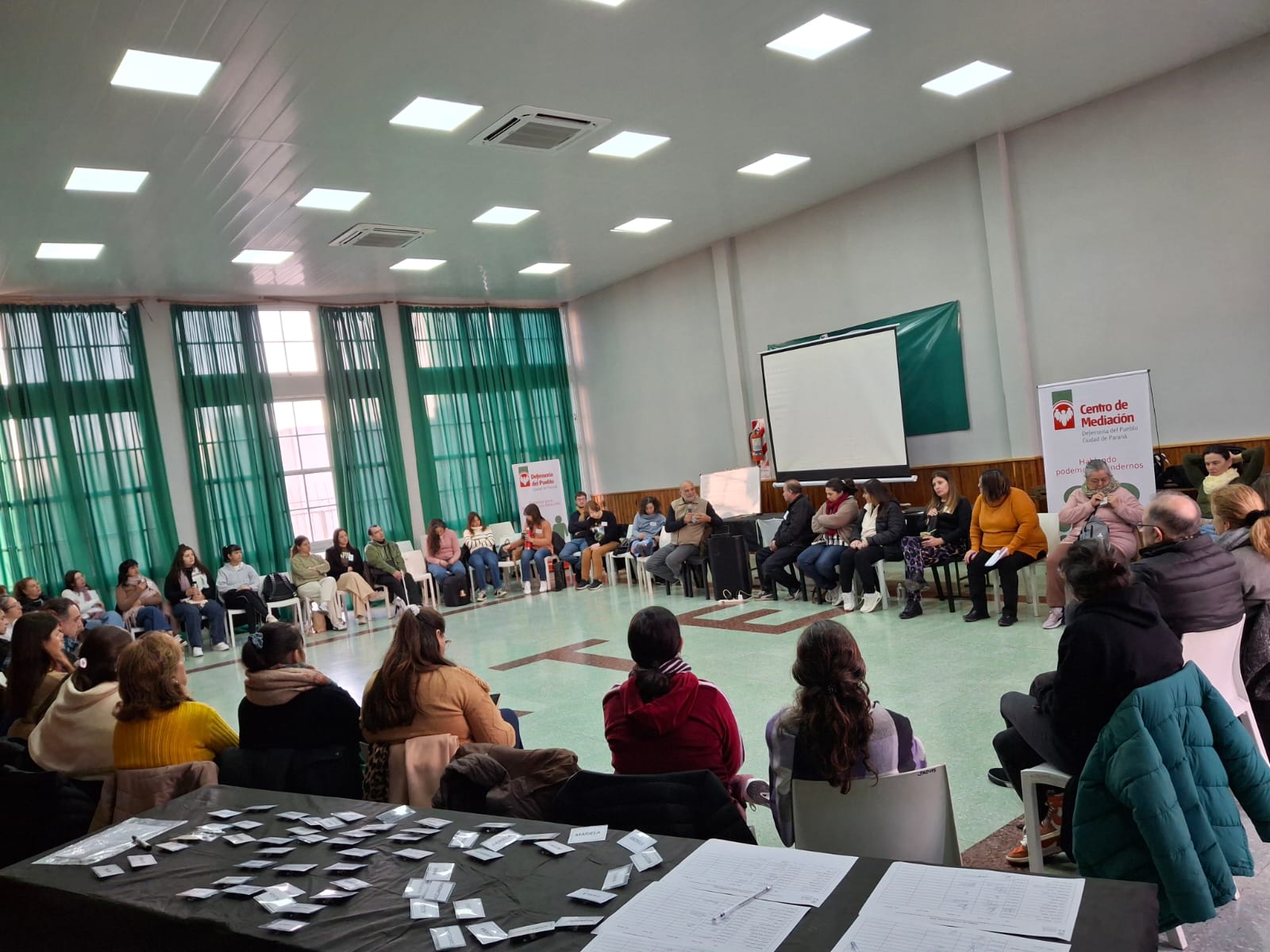 La Defensoría brinda un curso de capacitación a sus más de 80 mediadores voluntarios